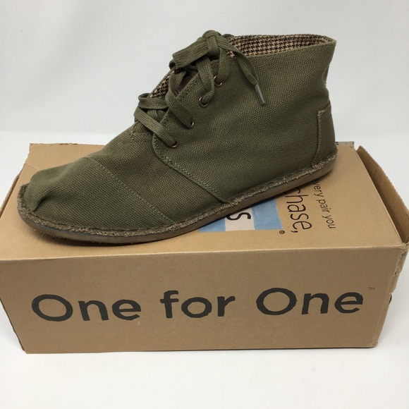 Toms Other - Toms Canvas Desert Boots size 10.5
